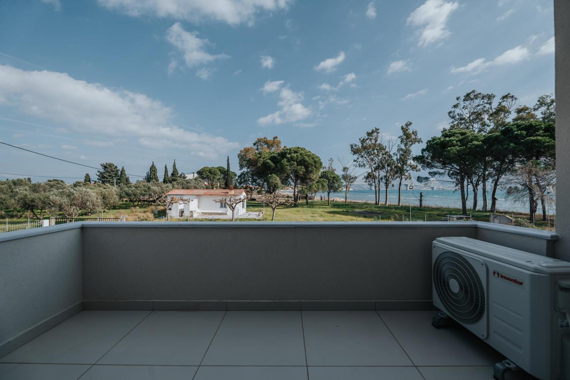 Ponte Suites Antirrio Ngoại thất bức ảnh